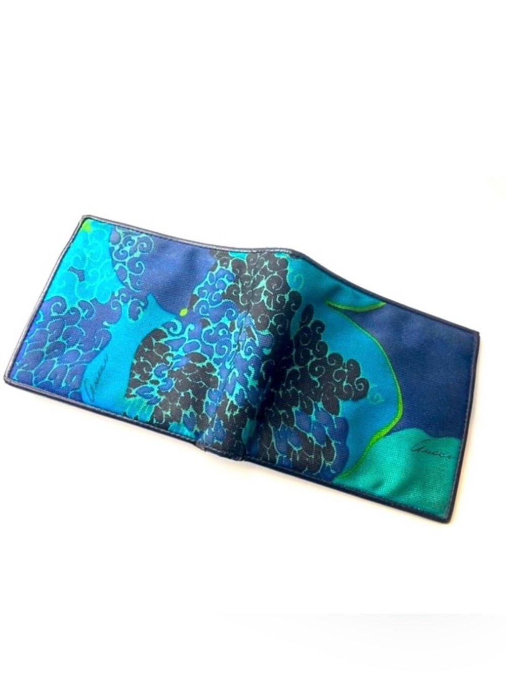 Gucci Blue Teal Floral Bi-Fold Wallet. Gorgeous and RARE vintage - Picture 9 of 10